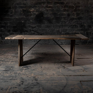 Classic Corner Dining Table - Qarnation
