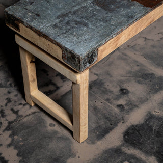 Haven Hinge Metallic bench - Qarnation