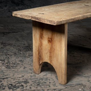 Heritage Arc Dining table - Qarnation