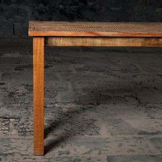 Legacy Lounge Console - Qarnation