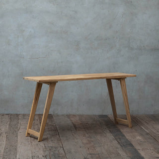 Liova Console Table - Qarnation