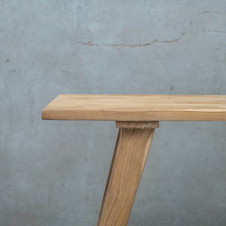 Liova Console Table - Qarnation