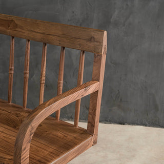 Resol Bench - Qarnation