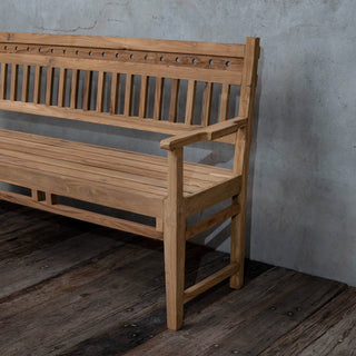 Sylvana Bench - Qarnation