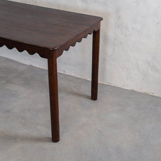 Tarang Dining Table - Qarnation
