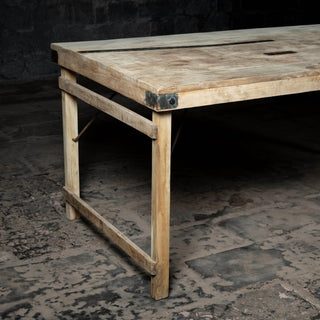 The Haven Hinge Dining Table - Qarnation
