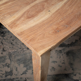 Timeless Tappered Dining Table - Qarnation