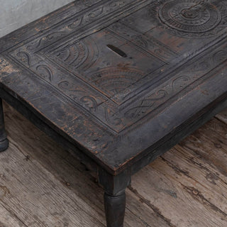 Vanguard Coffee Table - Qarnation