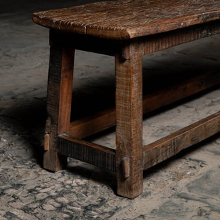 Wolv Bench - Qarnation